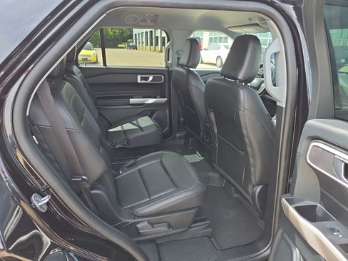 Certified 2023 Ford Explorer XLT w/ Equipment Group 202A AWD/4WD image 49
