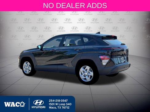 New 2026 Hyundai Kona SE image 5