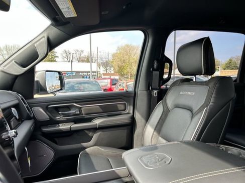 New 2026 RAM 1500 Laramie AWD/4WD image 37