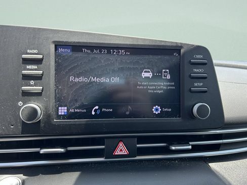 Certified 2023 Hyundai Elantra SEL w/ Preferred Accessory Package FWD image 24