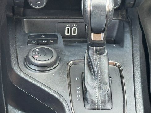 Used 2019 Ford Ranger XLT w/ Equipment Group 301A Mid image 13
