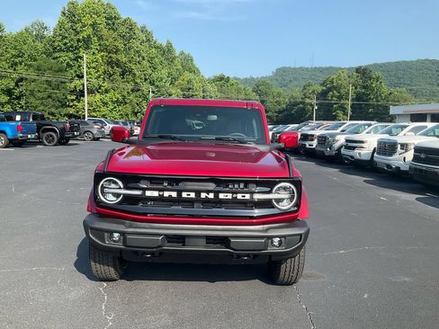New 2026 Ford Bronco Outer Banks AWD/4WD image 2