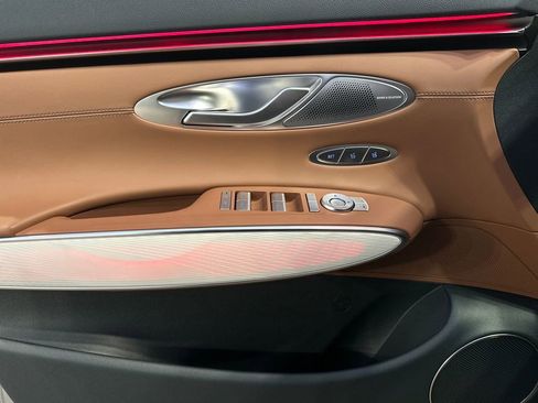 New 2026 Genesis GV70 2.5T Advanced image 12