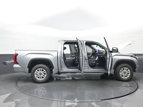New 2026 Toyota Tundra SR5 w/ SR5 Premium Package RWD image 31