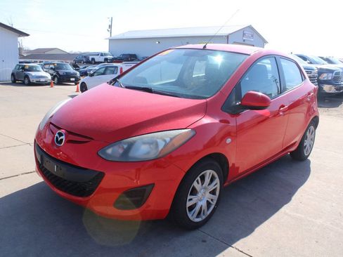 Used 2014 MAZDA MAZDA2 Sport image 2