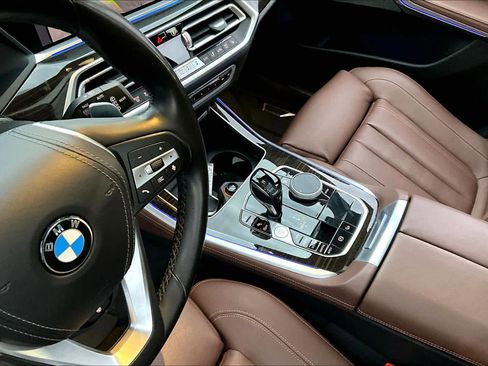 Used 2019 BMW X5 xDrive40i w/ Convenience Package image 16