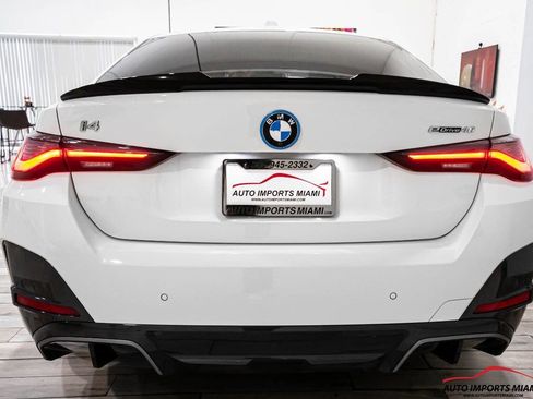 Used 2022 BMW i4 eDrive40 w/ M Sport Package image 93