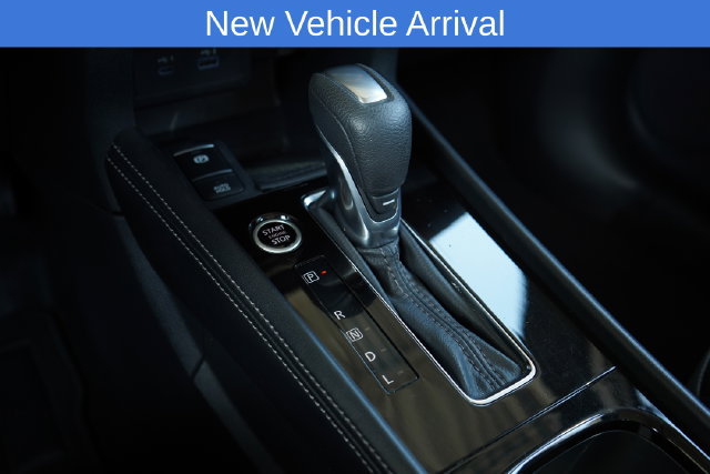Used 2024 Nissan Kicks SR w/ SR Premium Package FWD image 23