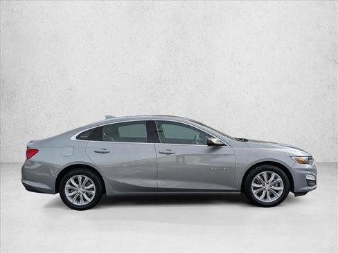 Used 2023 Chevrolet Malibu LT image 4