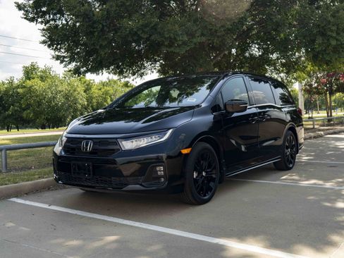 Used 2025 Honda Odyssey Sport-L image 5