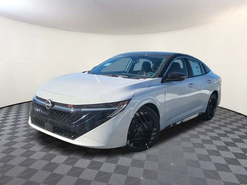 New 2026 Nissan Sentra SR w/ Floor Mat Package FWD image 28