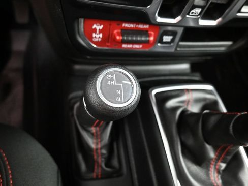 Used 2020 Jeep Wrangler Unlimited Rubicon AWD/4WD image 17