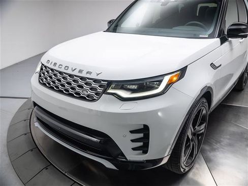 New 2026 Land Rover Discovery Limited Edition AWD/4WD image 9