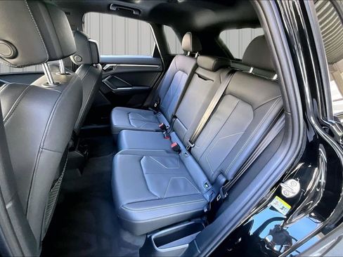 Used 2025 Audi Q3 2.0T Premium w/ Convenience Package AWD/4WD image 22