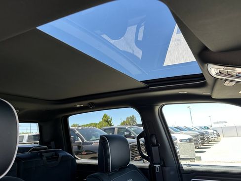 New 2026 RAM 1500 Laramie w/ Night Edition AWD/4WD image 18