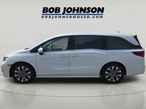 Used 2025 Honda Odyssey Elite image 5