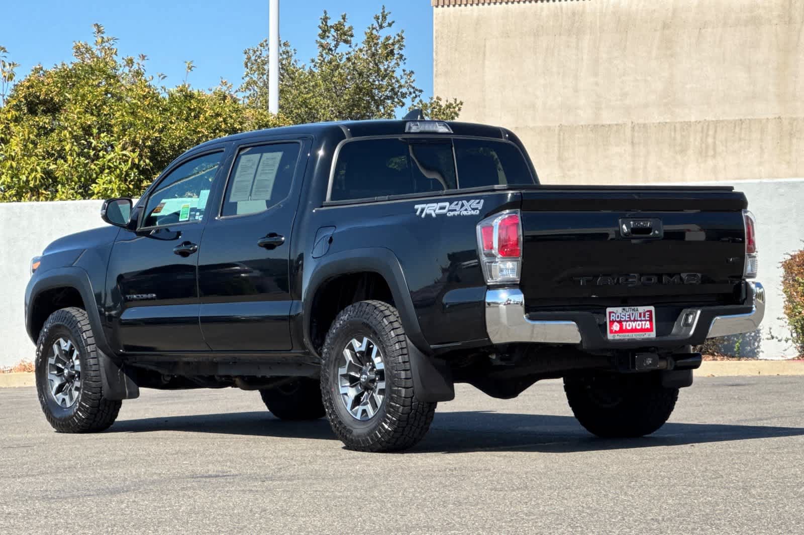 Certified 2023 Toyota Tacoma TRD Off-Road w/ Black Out Package (TMS) AWD/4WD image 7