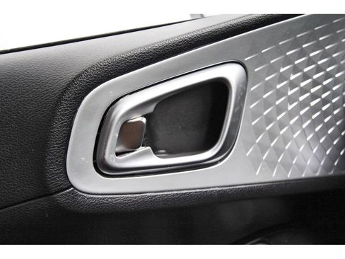 Used 2024 Kia Soul LX w/ Option Group 015 FWD image 21