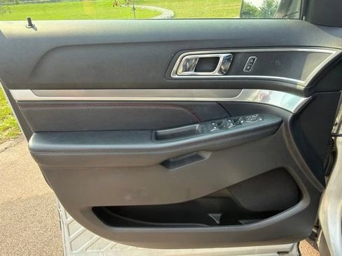 Used 2018 Ford Explorer Sport w/ Ford Safe & Smart Package AWD/4WD image 26