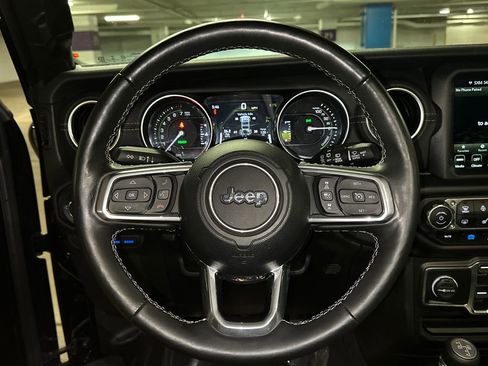 Used 2023 Jeep Wrangler Unlimited Sahara w/ Cold Weather Group image 21