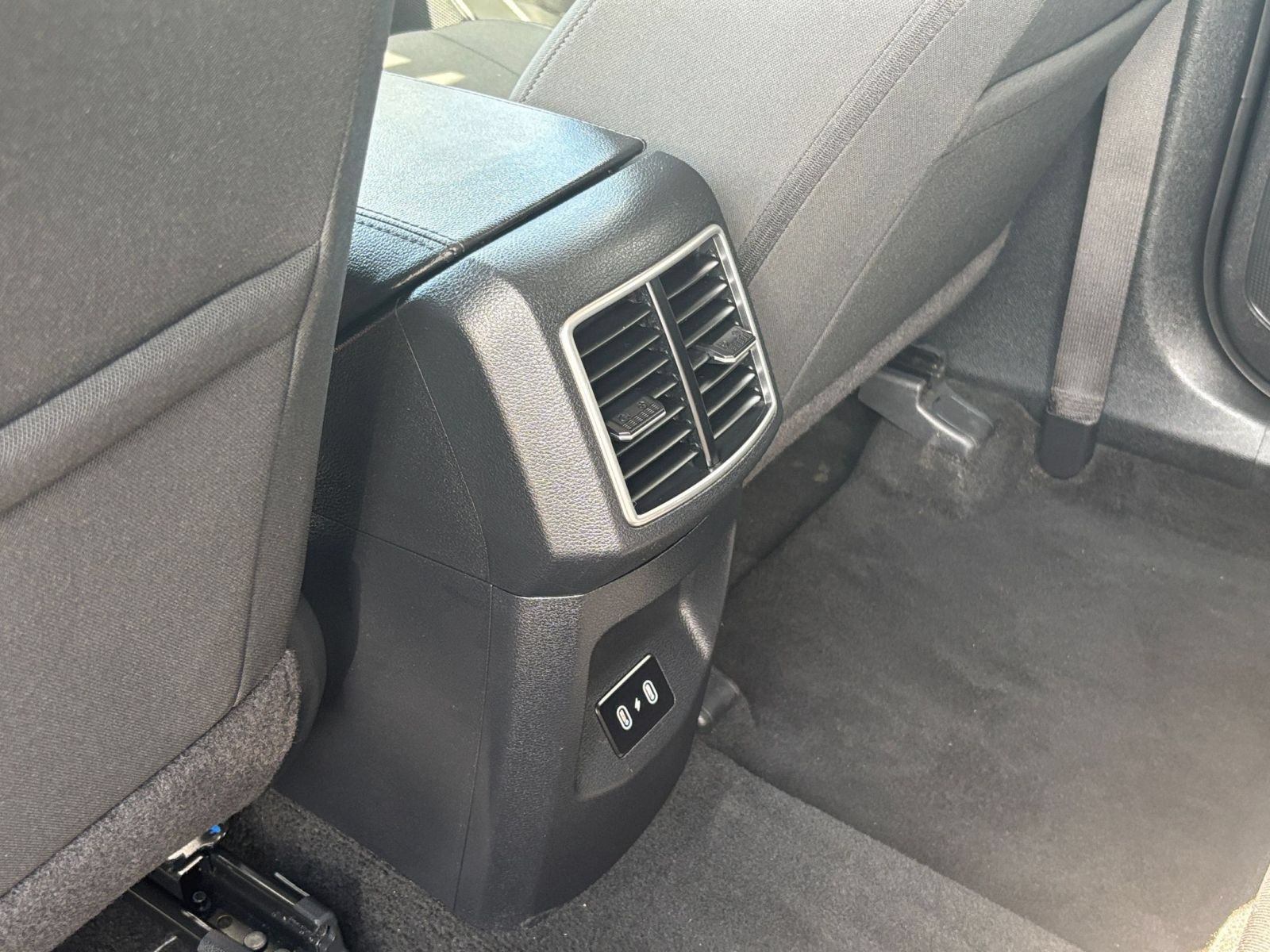 Used 2026 Kia Sportage LX FWD image 22