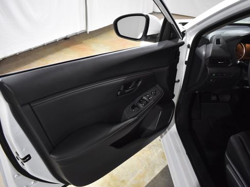 Used 2024 Nissan Sentra S image 13