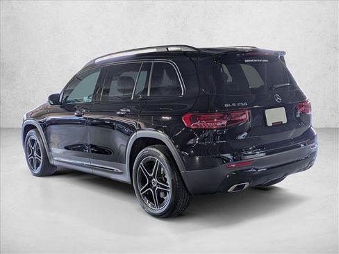Used 2026 Mercedes-Benz GLB 250 image 11