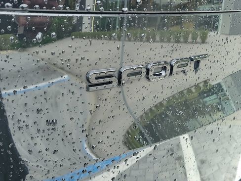Used 2024 Land Rover Range Rover Sport SE AWD/4WD image 10