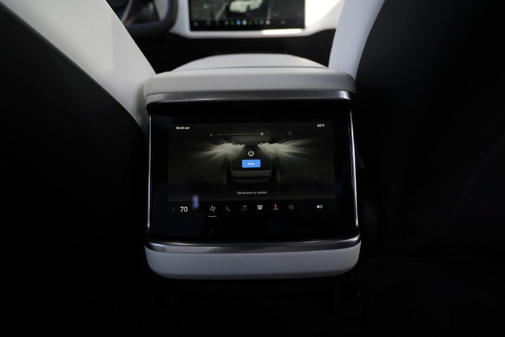 Used 2021 Tesla Model S Long Range AWD/4WD image 40