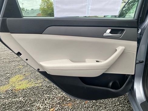Used 2016 Hyundai Sonata SE image 17