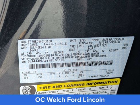 Certified 2026 Lincoln Navigator Reserve AWD/4WD image 17