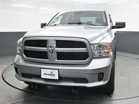 Used 2019 RAM 1500 Express AWD/4WD image 2