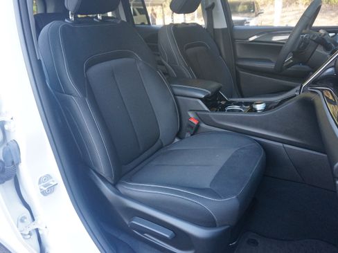 Used 2023 Jeep Grand Cherokee Laredo w/ Luxury Tech Group I image 22