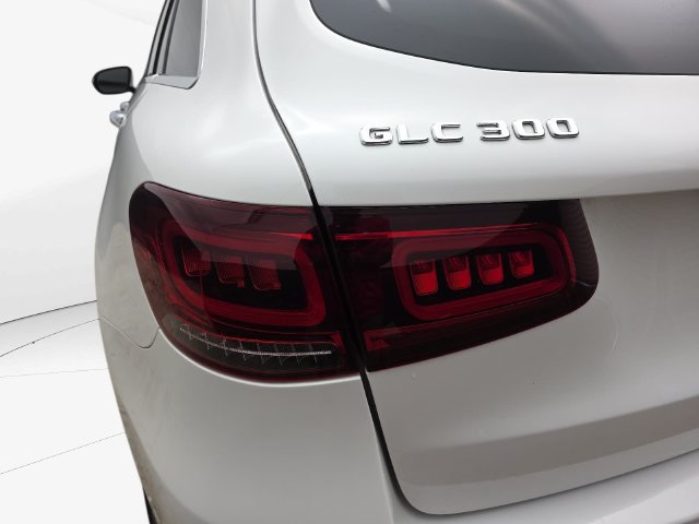 Used 2022 Mercedes-Benz GLC 300 4MATIC image 35