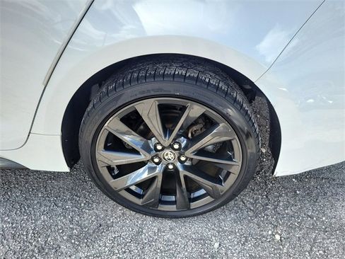 Used 2023 Toyota Corolla SE image 6