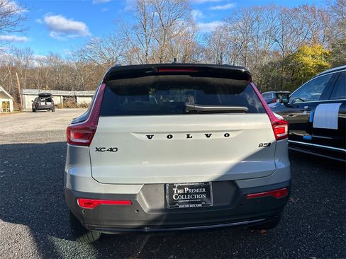 New 2026 Volvo XC40 B5 Ultra w/ Climate Package image 3