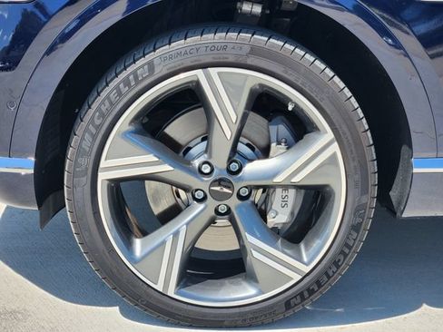 Used 2025 Genesis GV80 3.5T Prestige AWD/4WD image 7