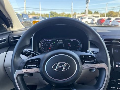 Used 2022 Hyundai Tucson Blue image 11