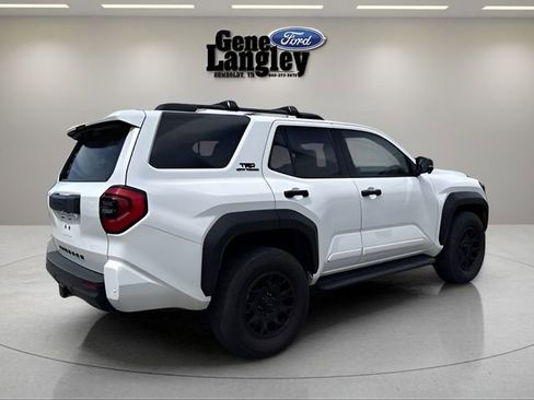 Used 2025 Toyota 4Runner TRD Off-Road Premium AWD/4WD image 17