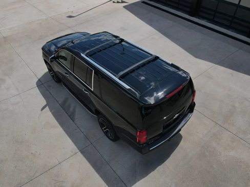Used 2020 Chevrolet Suburban Premier AWD/4WD image 62
