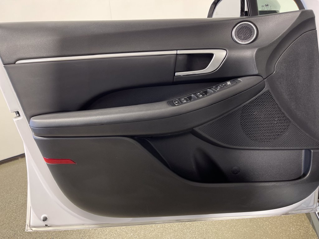 Used 2025 Hyundai Sonata SEL FWD image 20