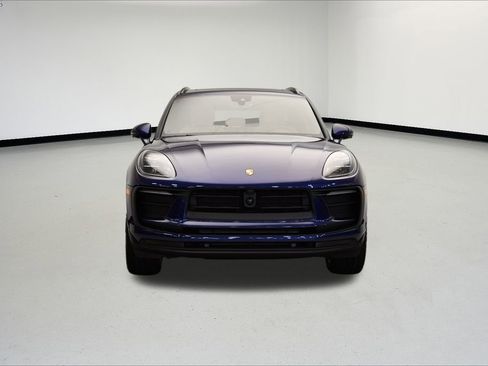 Used 2025 Porsche Macan image 10