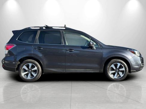 Used 2018 Subaru Forester 2.5i Limited AWD/4WD image 8