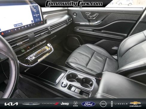 Certified 2023 Lincoln Corsair Reserve w/ Equipment Group 202A image 20