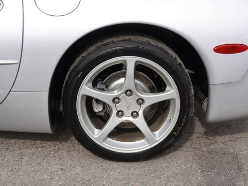 Used 2003 Chevrolet Corvette Coupe w/ Preferred Equipment Group image 11