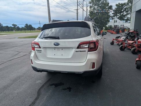 Used 2015 Subaru Outback 2.5i Premium AWD/4WD image 10