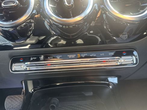 Used 2020 Mercedes-Benz CLA 250 4MATIC image 16