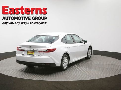 Used 2025 Toyota Camry LE FWD image 40