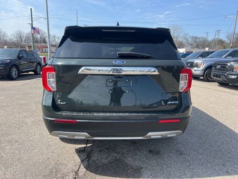 Certified 2024 Ford Explorer XLT w/ Equipment Group 202A image 5
