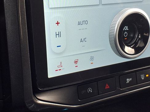 Used 2022 Ford Expedition Max Limited image 5